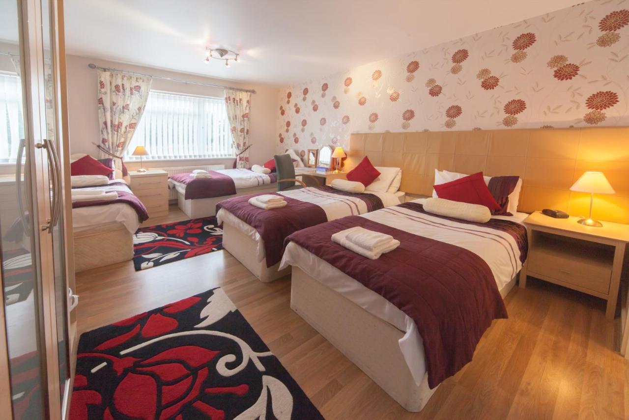 Wyngate Guest House Great Meols Екстер'єр фото