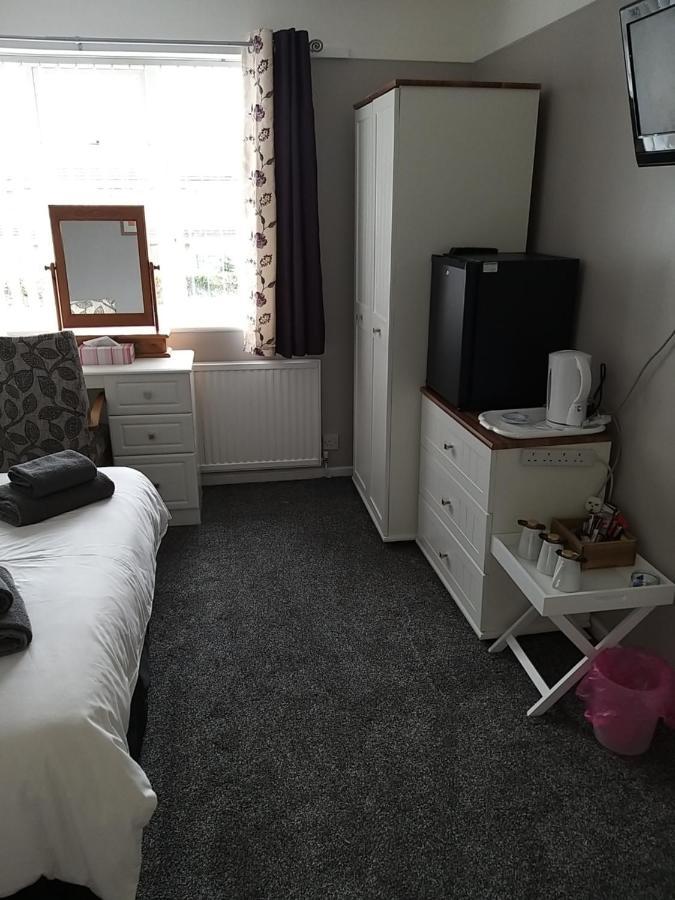 Wyngate Guest House Great Meols Екстер'єр фото