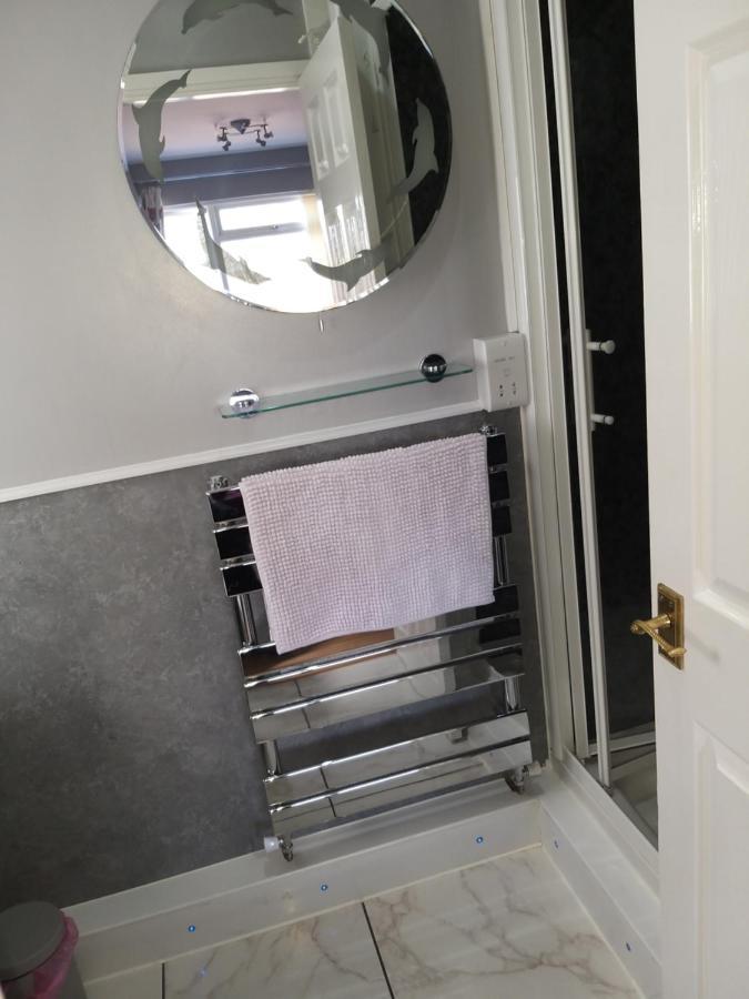 Wyngate Guest House Great Meols Екстер'єр фото