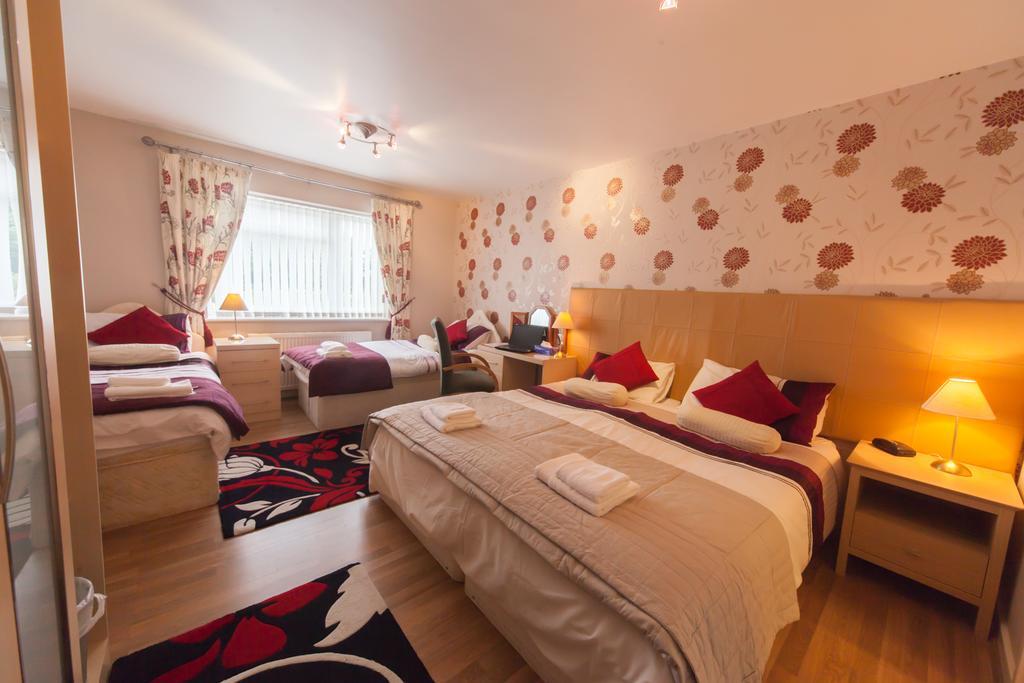 Wyngate Guest House Great Meols Екстер'єр фото