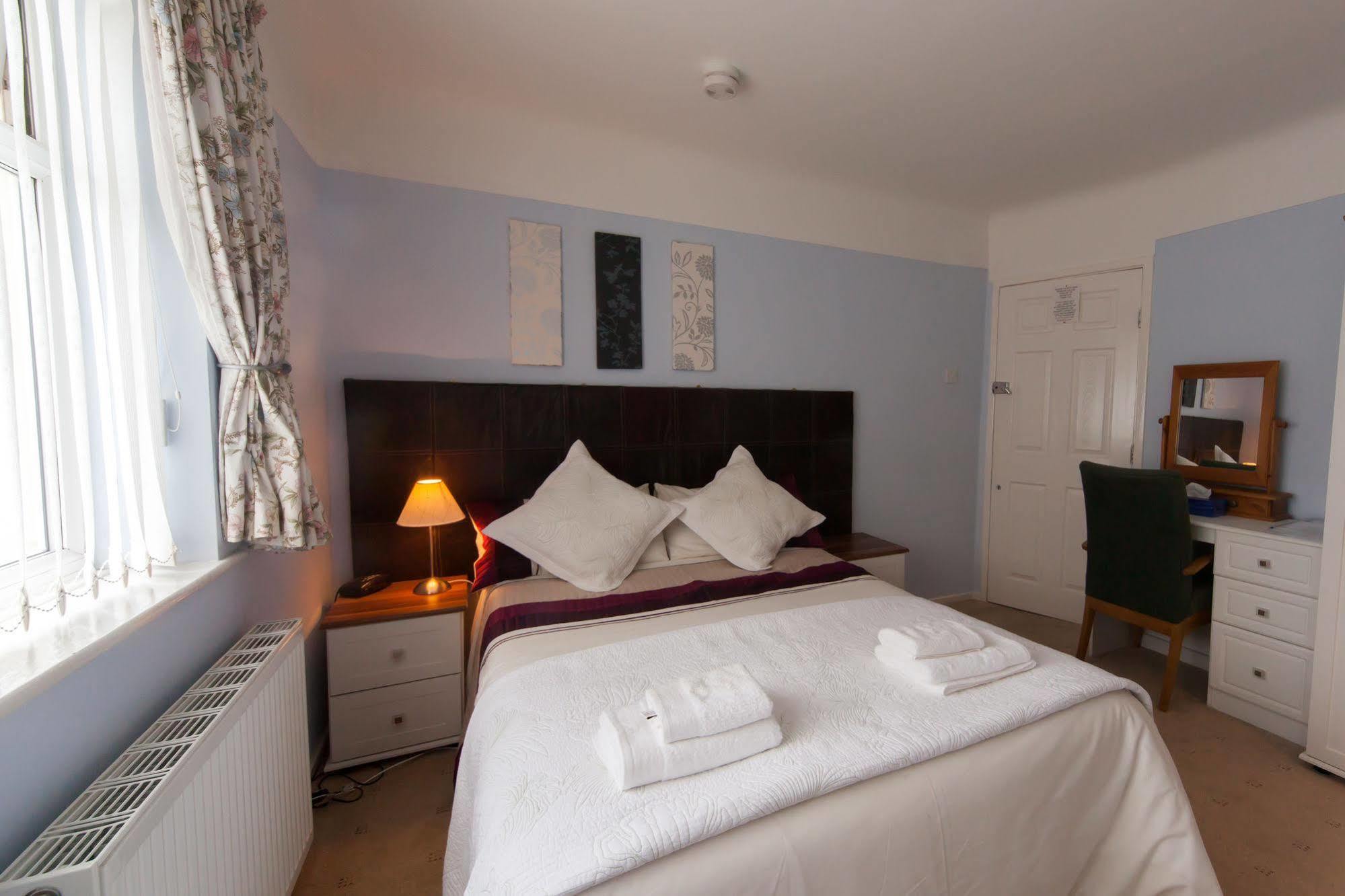 Wyngate Guest House Great Meols Екстер'єр фото
